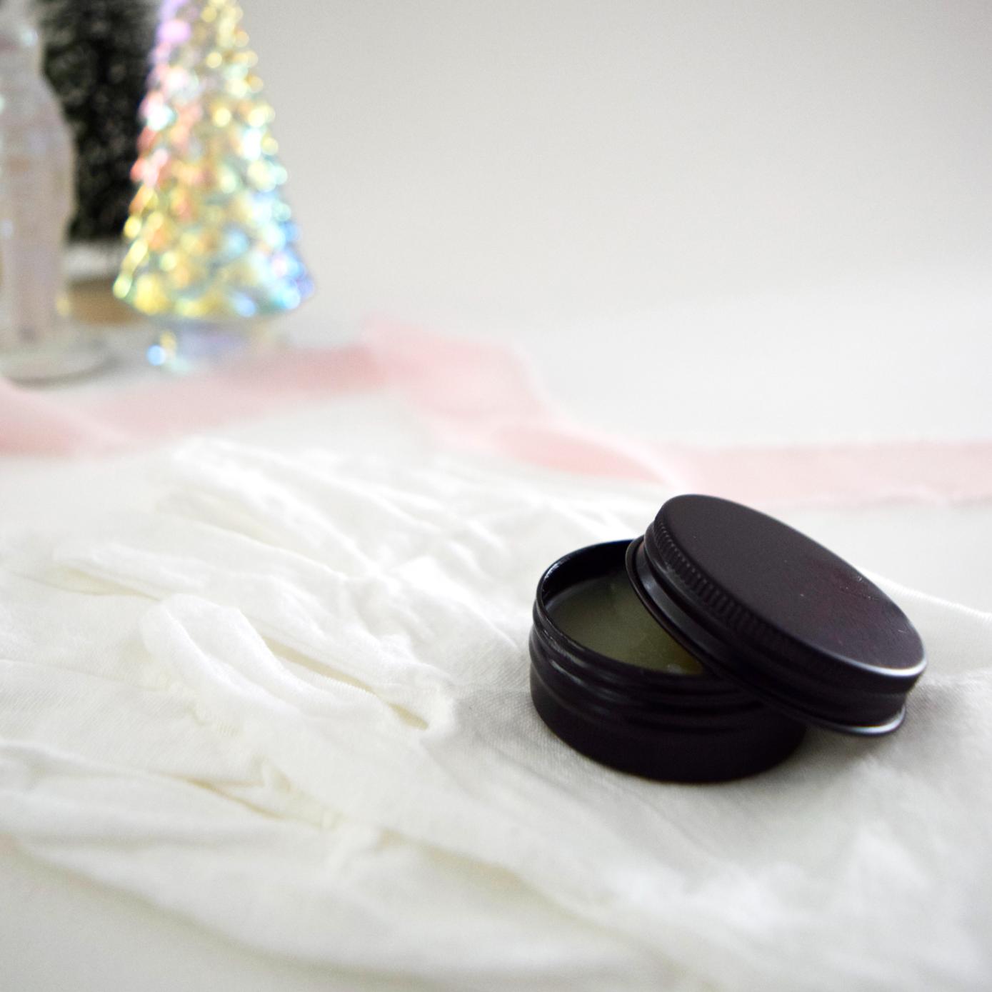 Wonderbalm: All-Natural Herbal Balm for Deep Hydration